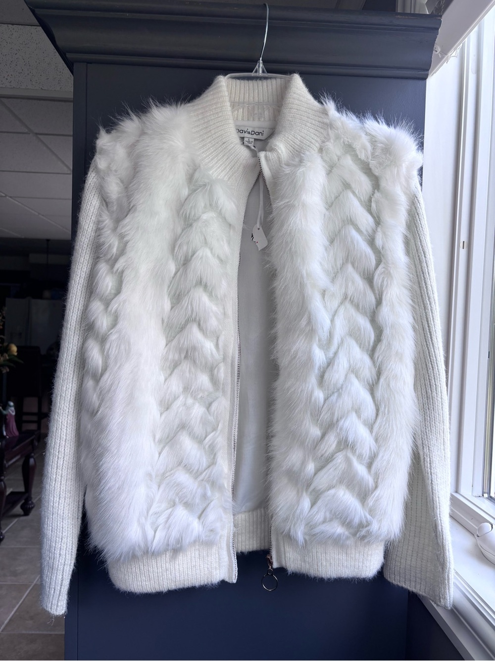 DAVI & DANI White Braided Faux Fur Zip Cardigan
